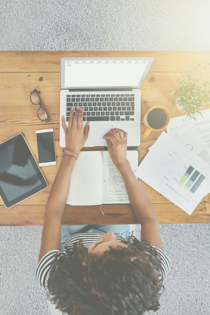 woman working laptop